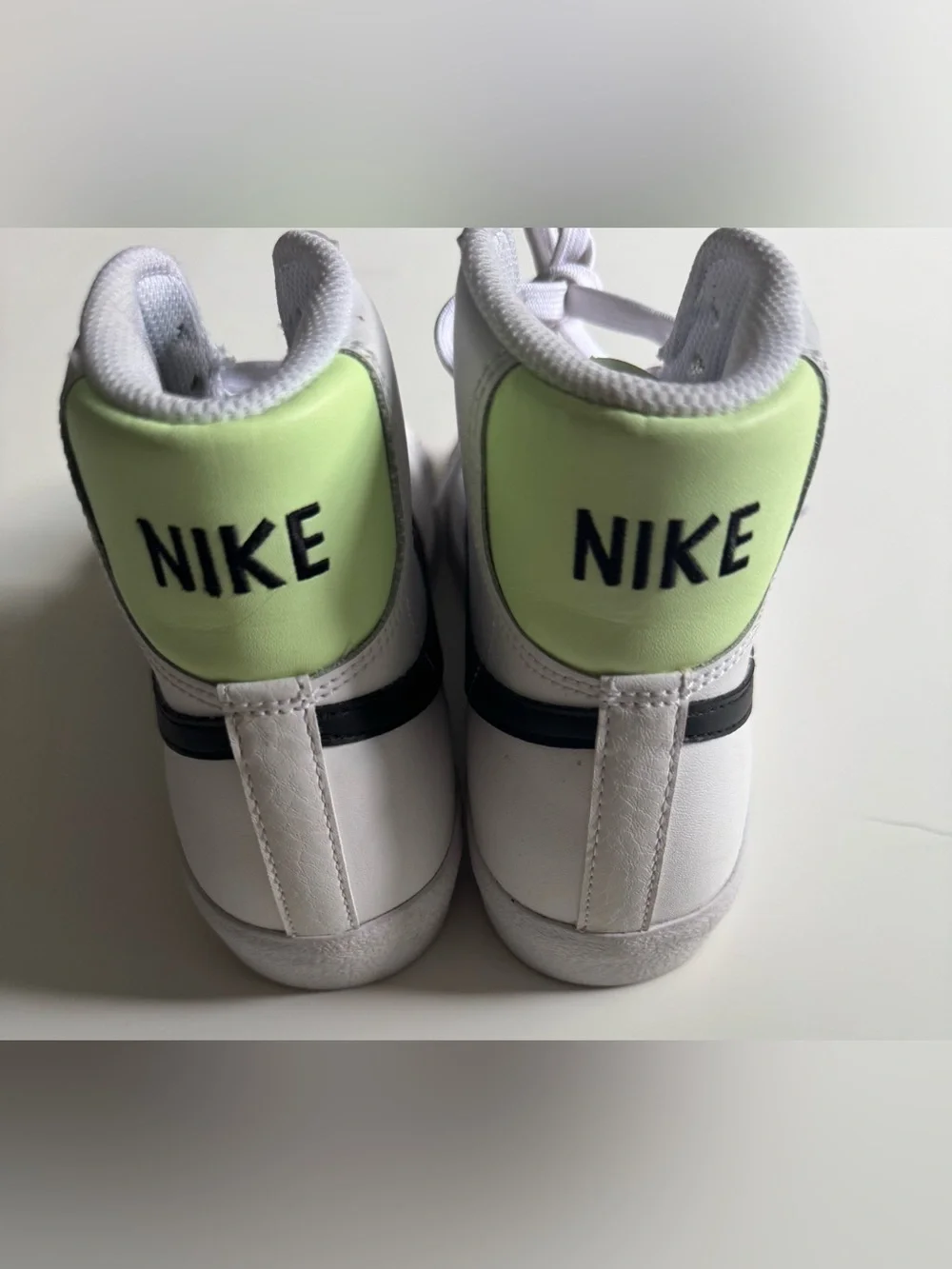 Nike Blazer Mid '77 Vintage White Black Neon Green